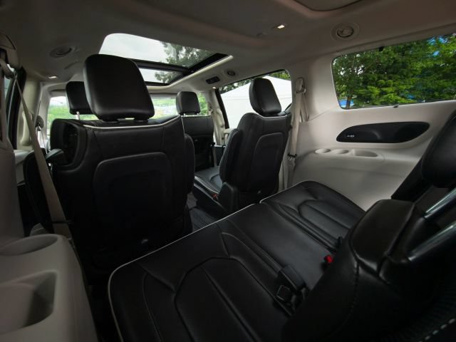 Used 2021 Chrysler Pacifica Limited FWD image 54