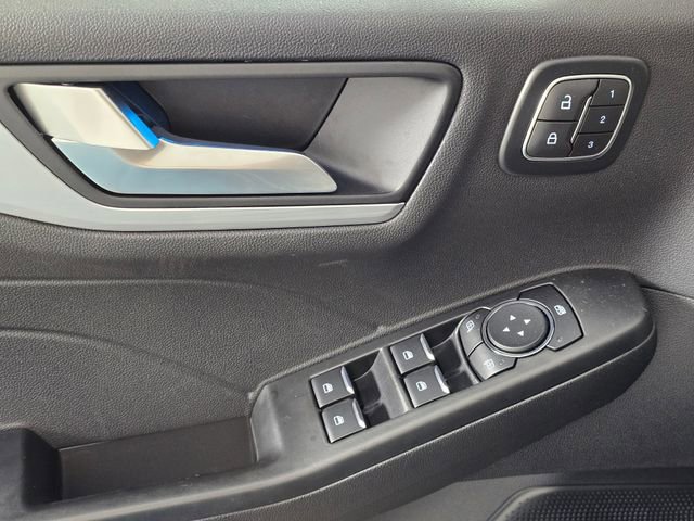 Used 2024 Ford Escape SE w/ PHEV Premium Package image 25