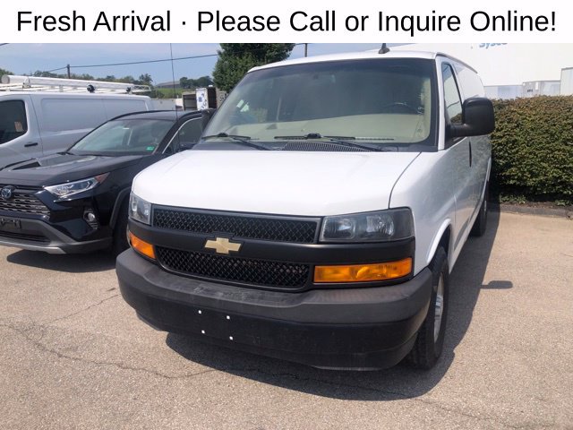 Used 2019 Chevrolet Express 2500 w/ Driver Convenience Package RWD image 2