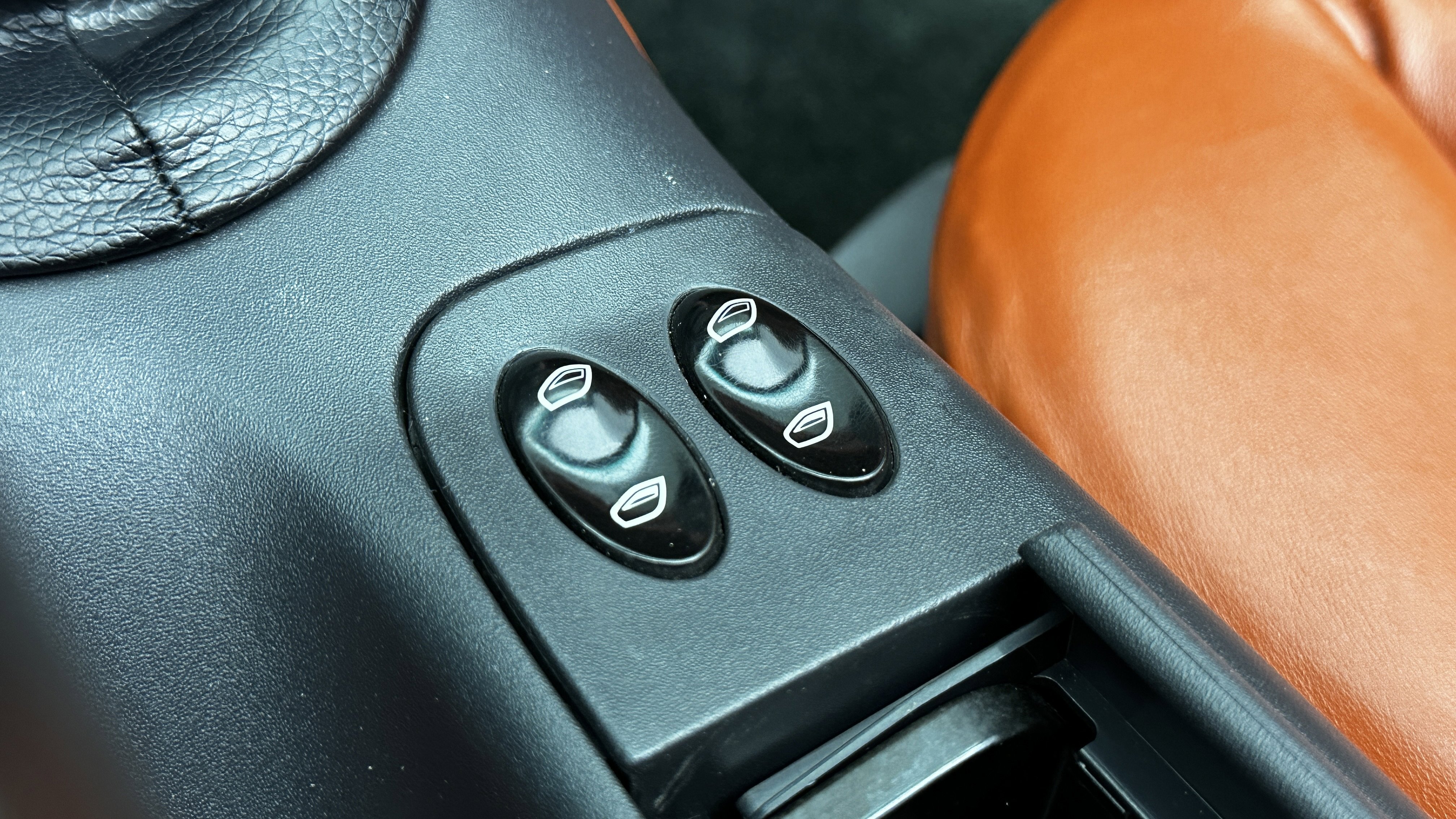 Used 1998 Porsche Boxster image 23