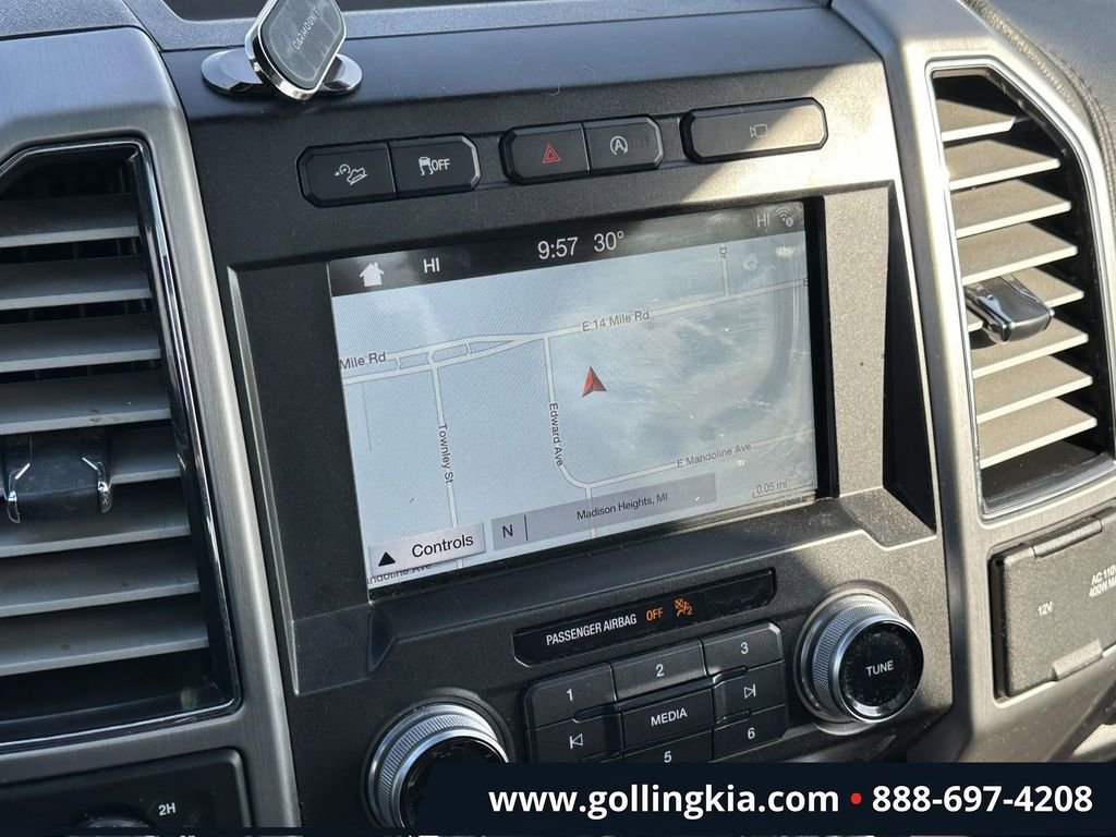 Used 2017 Ford F150 Platinum w/ Equipment Group 701A Luxury image 27