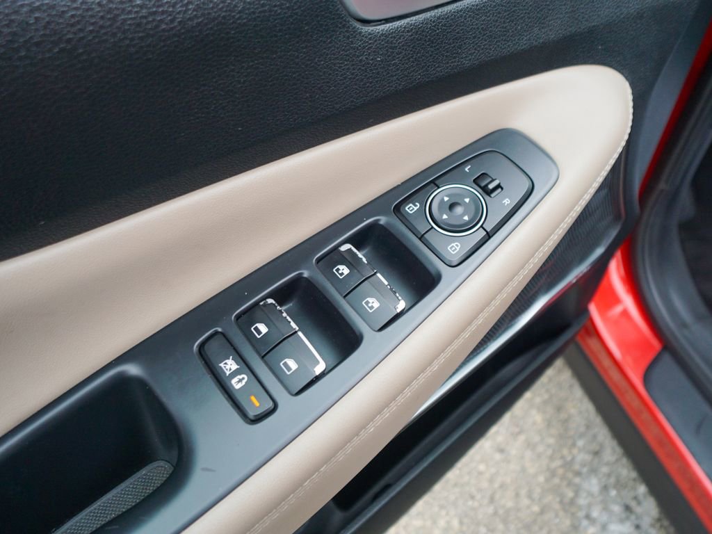 Used 2020 Hyundai Santa Fe SEL image 18