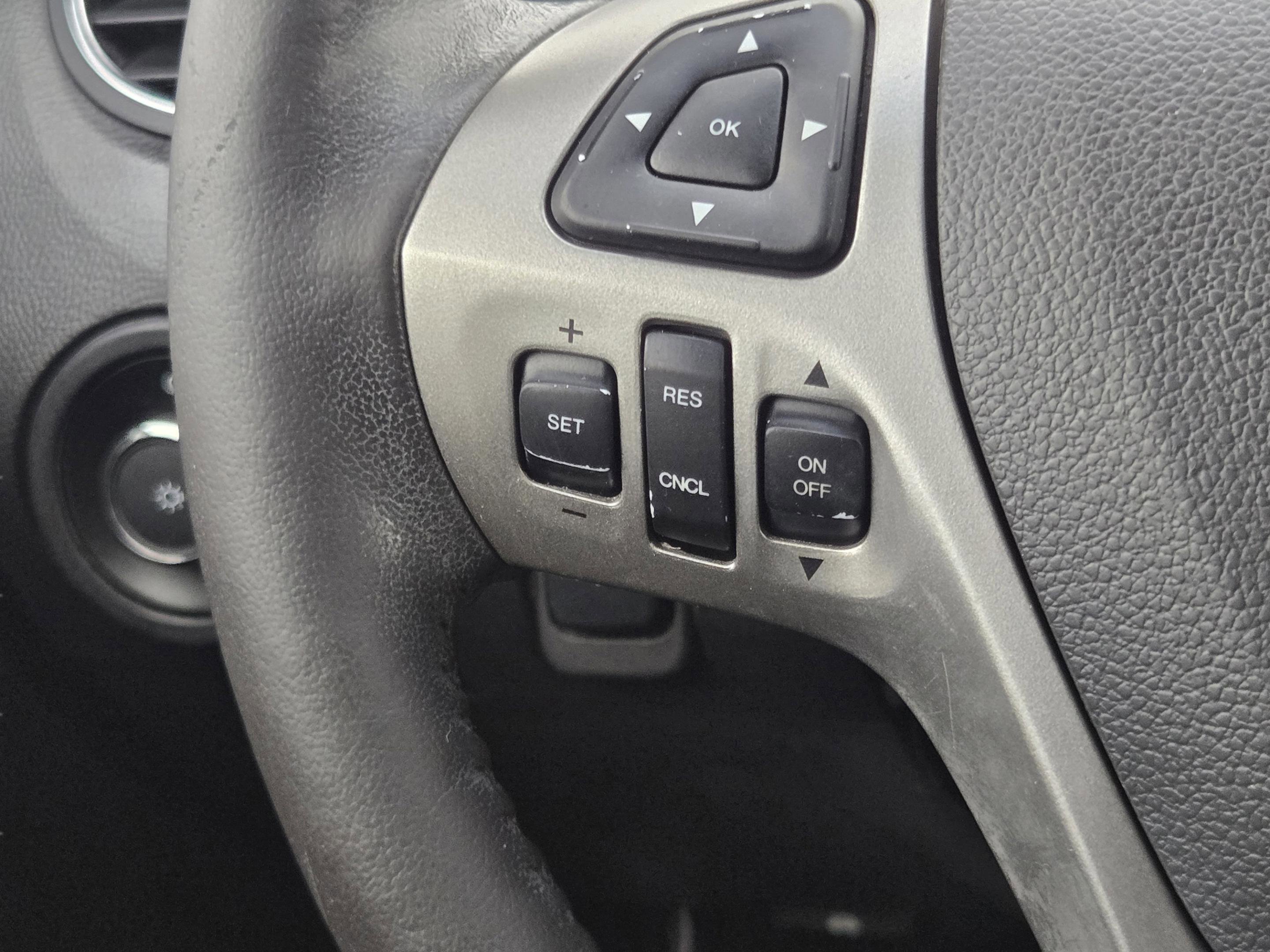 Used 2014 Ford Taurus SEL w/ Equipment Group 201A FWD image 24