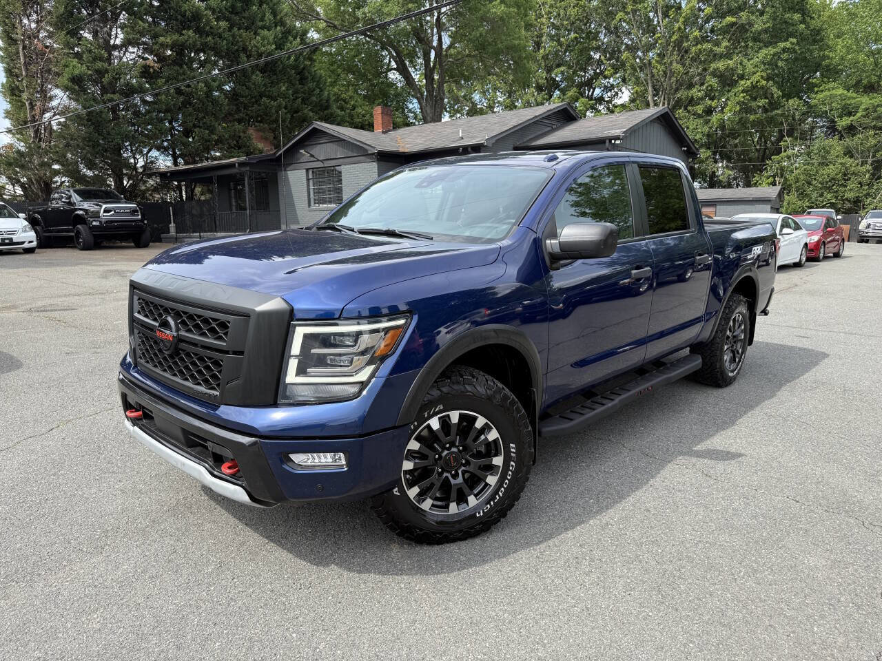 Used 2021 Nissan Titan PRO-4X w/ Pro-4x Utility Package AWD/4WD image 1
