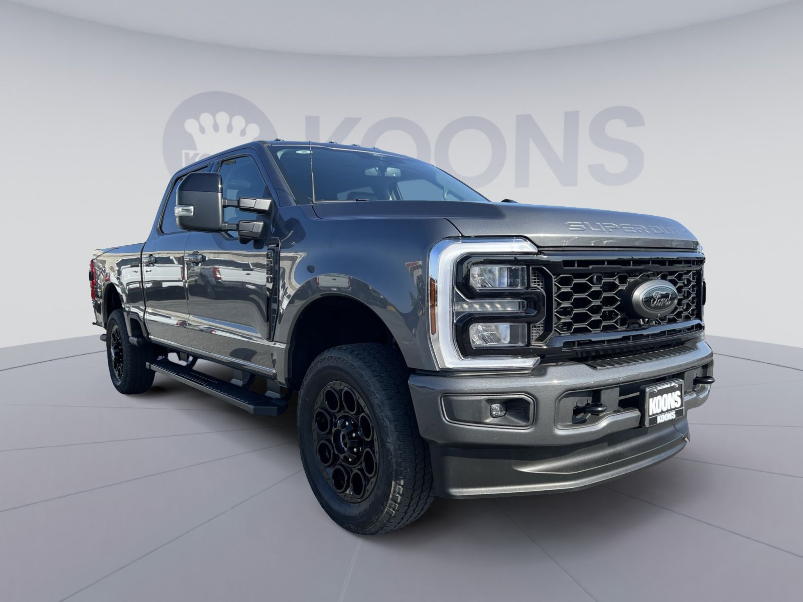 Used 2025 Ford F250 Lariat w/ Black Appearance Package AWD/4WD image 10