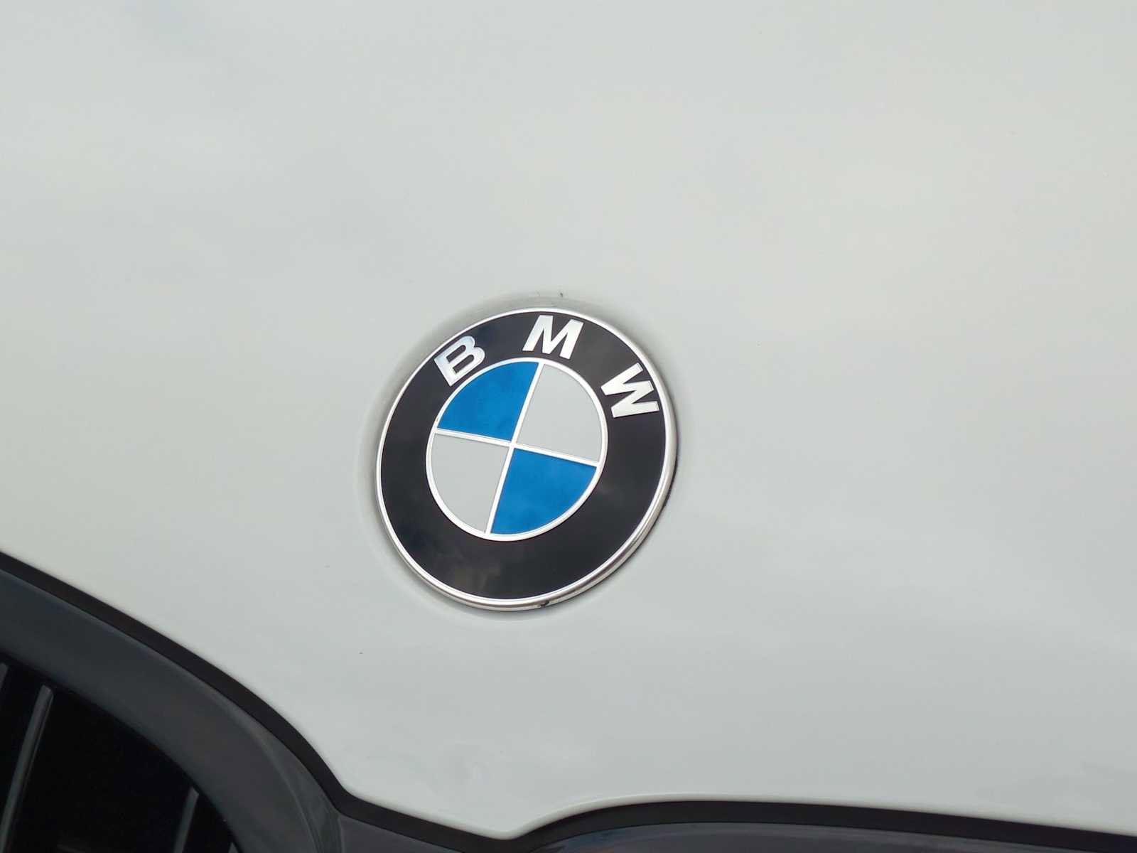 Used 2025 BMW M8 Competition w/ M Carbon Exterior Package image 12