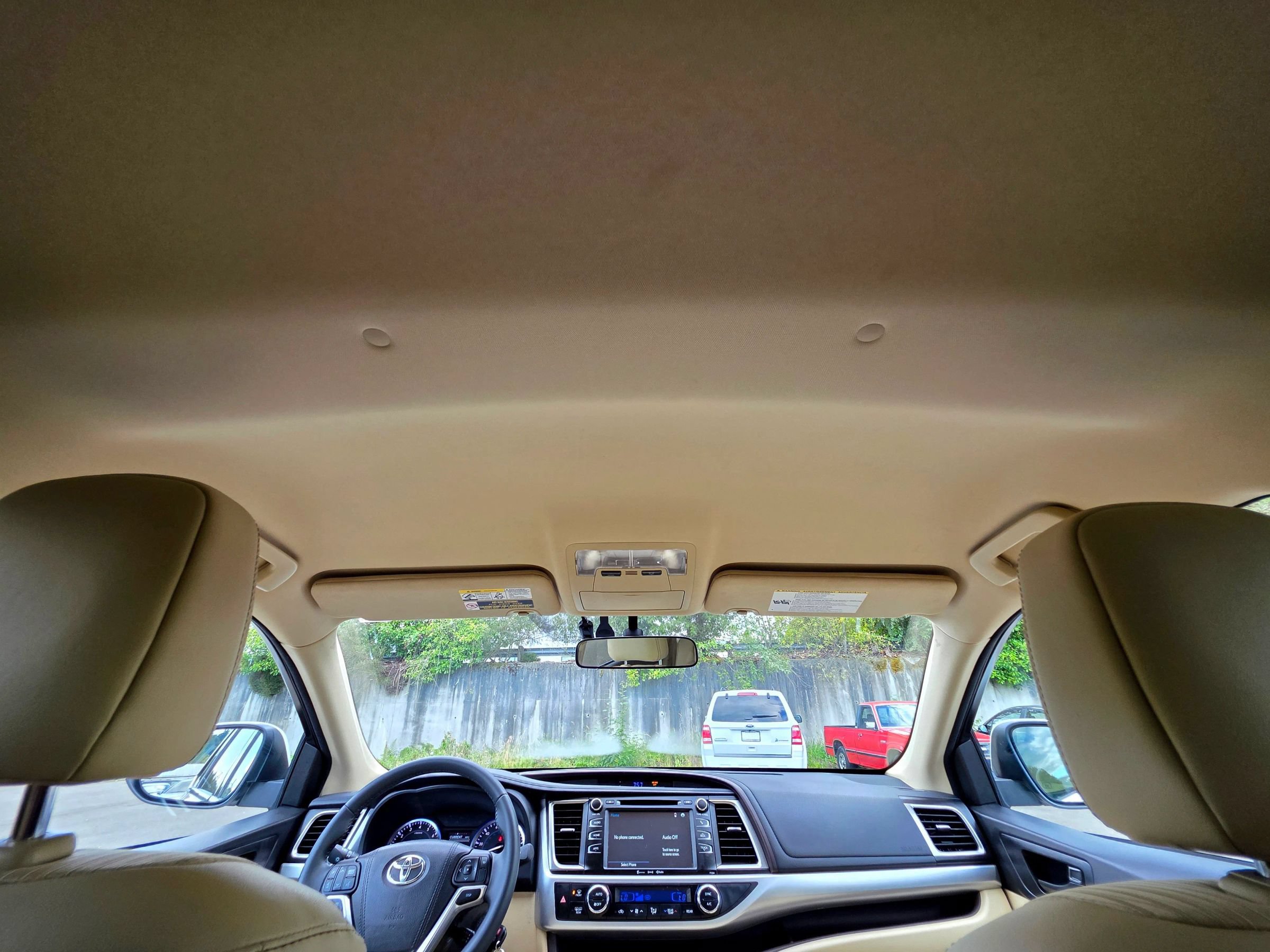 Used 2016 Toyota Highlander LE AWD/4WD image 59