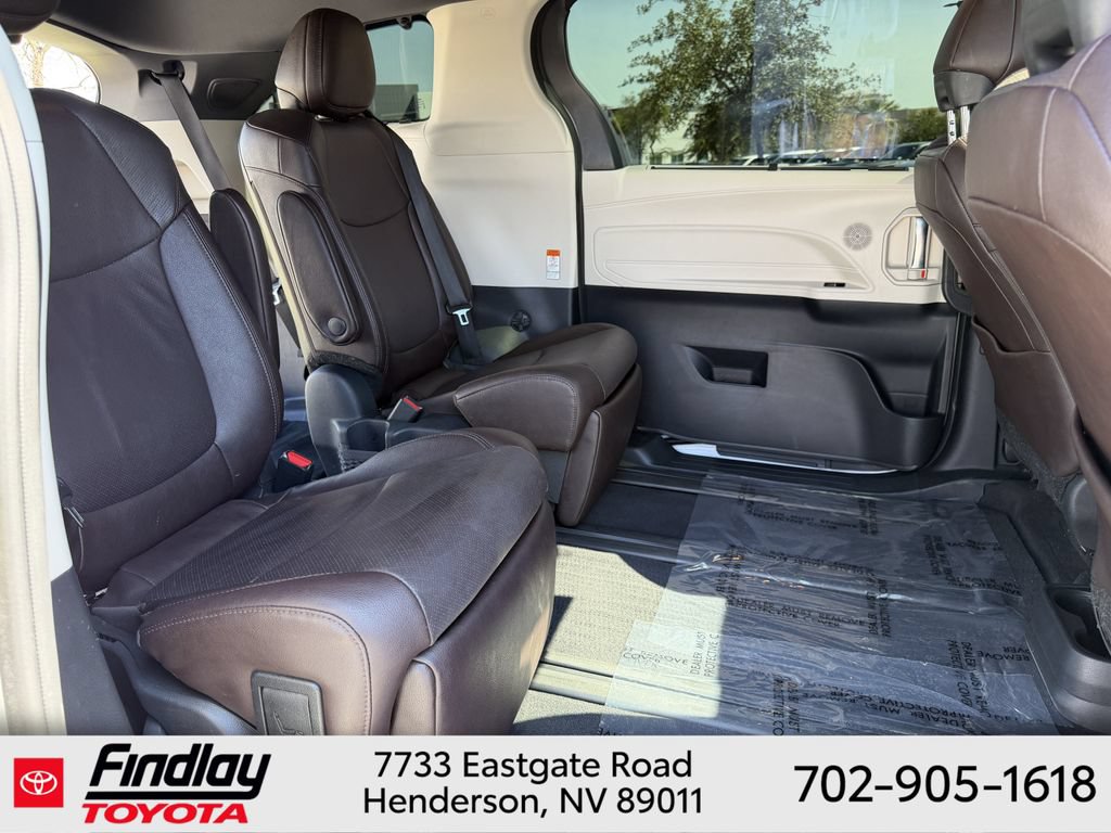 Certified 2024 Toyota Sienna Platinum AWD/4WD image 14