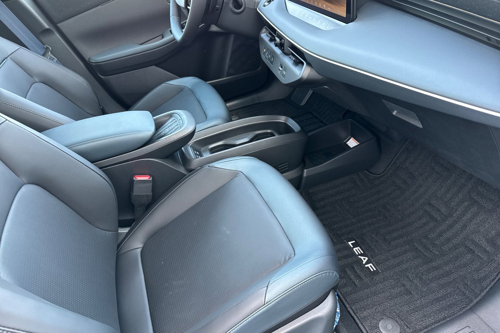 New 2026 Nissan Leaf SV+ w/ Floor Mat Package (SV+) image 13