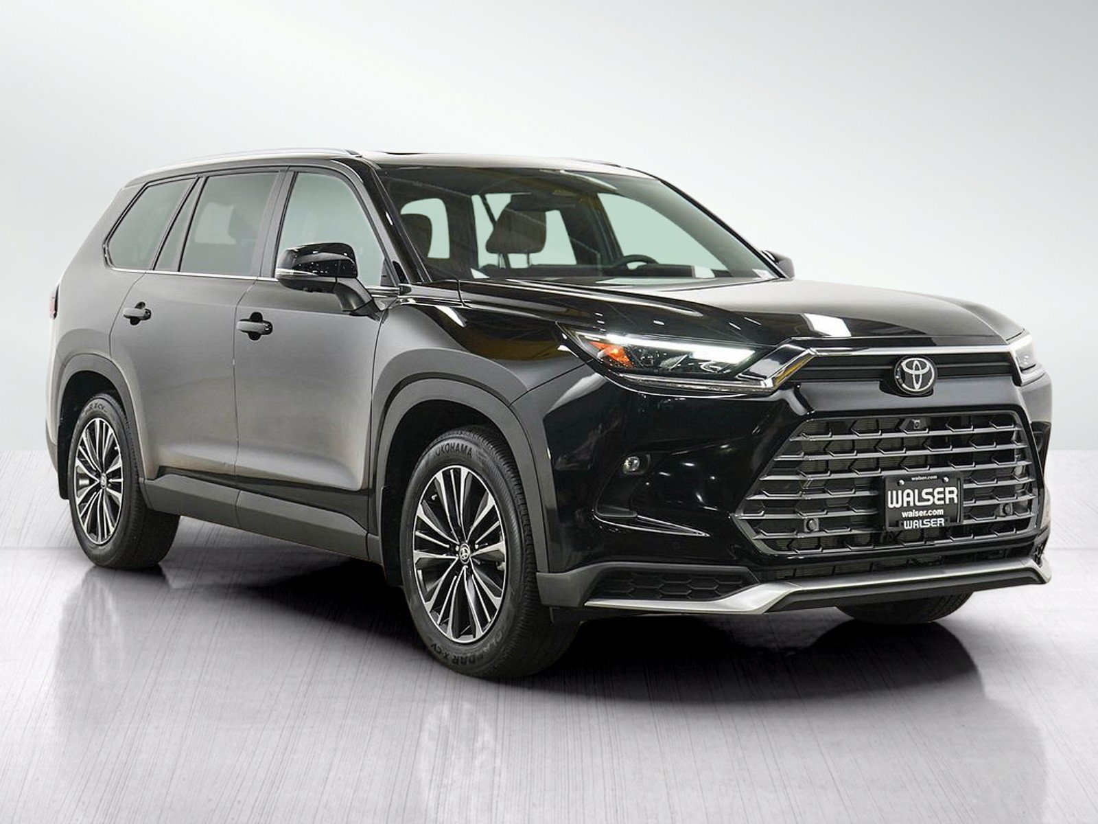 Used 2025 Toyota Grand Highlander AWD Hybrid image 7