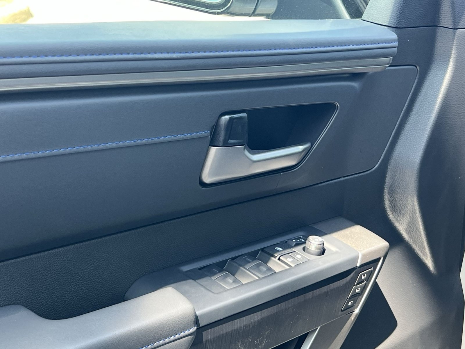 New 2026 Toyota Tundra Platinum AWD/4WD image 10