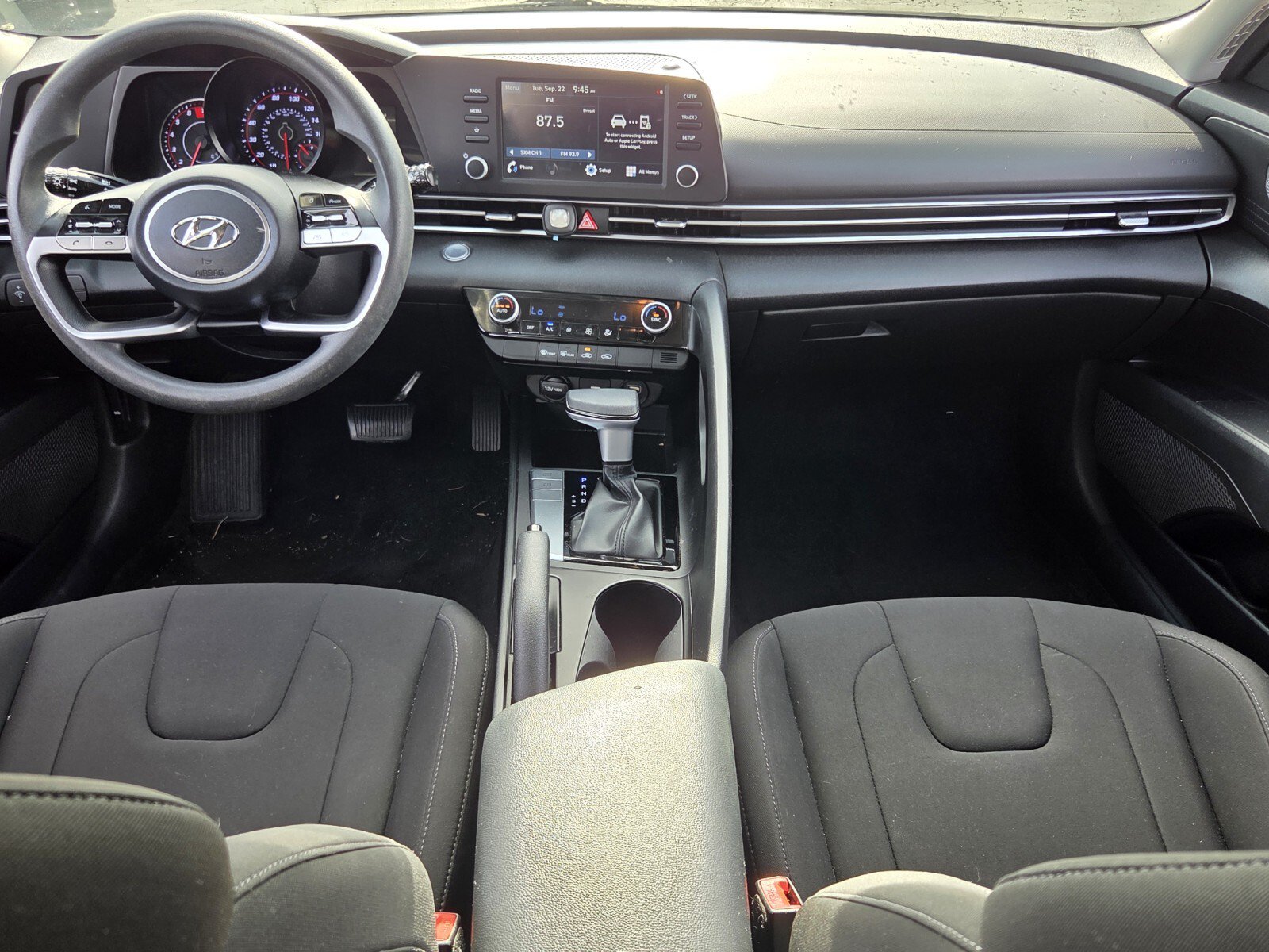 Used 2021 Hyundai Elantra SEL FWD image 12
