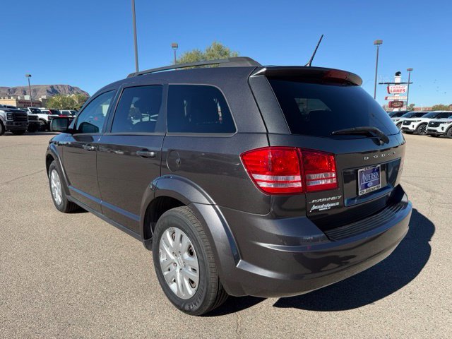 Used 2018 Dodge Journey SE w/ Connectivity Group FWD image 9