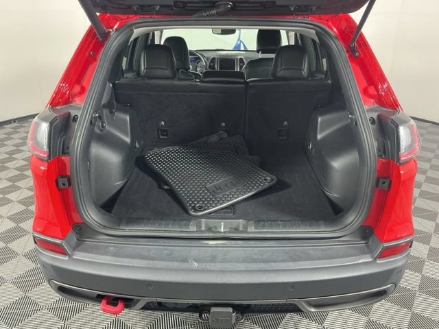 Used 2019 Jeep Cherokee Trailhawk AWD/4WD image 27