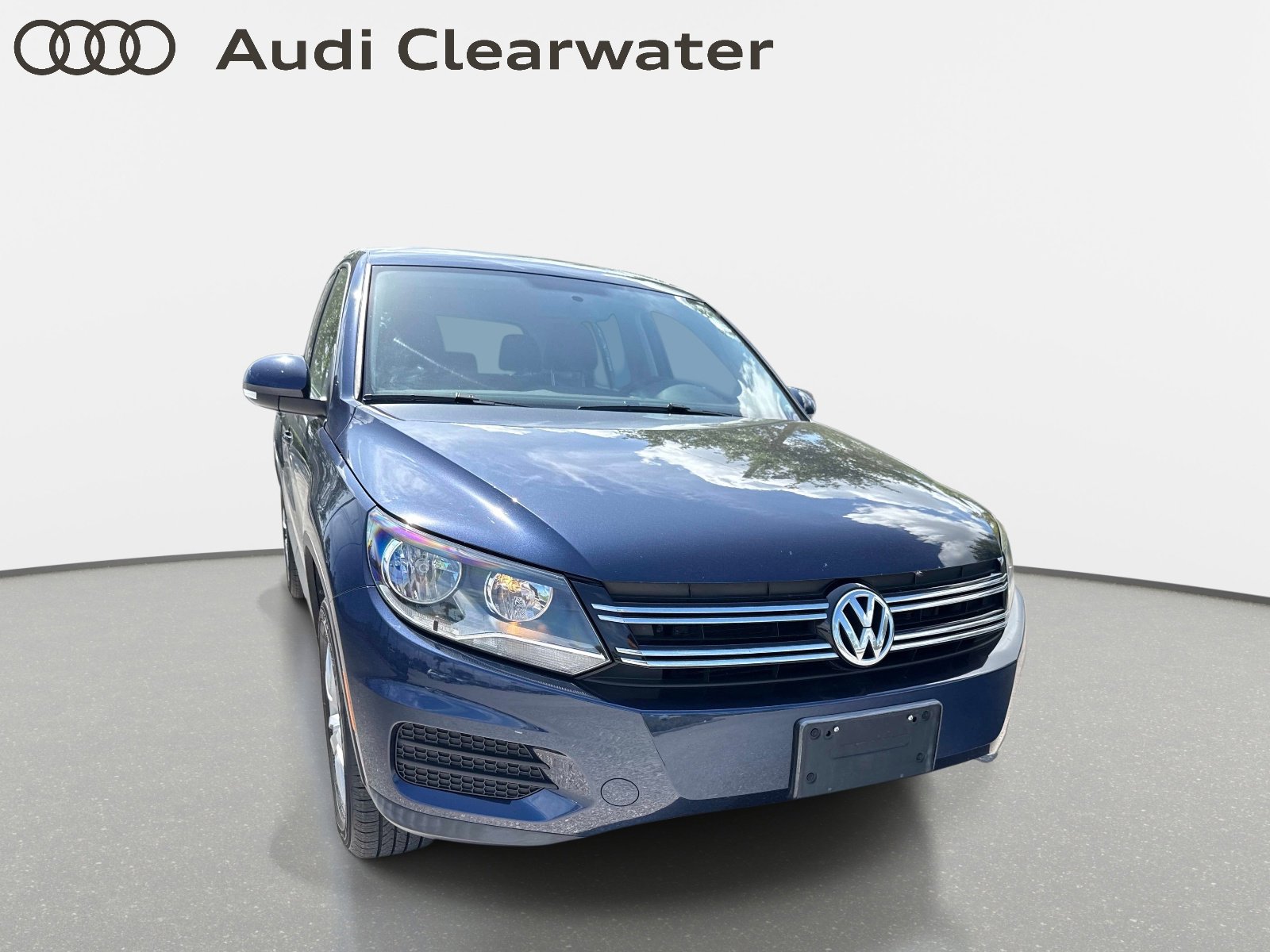 Used 2012 Volkswagen Tiguan LE FWD image 7