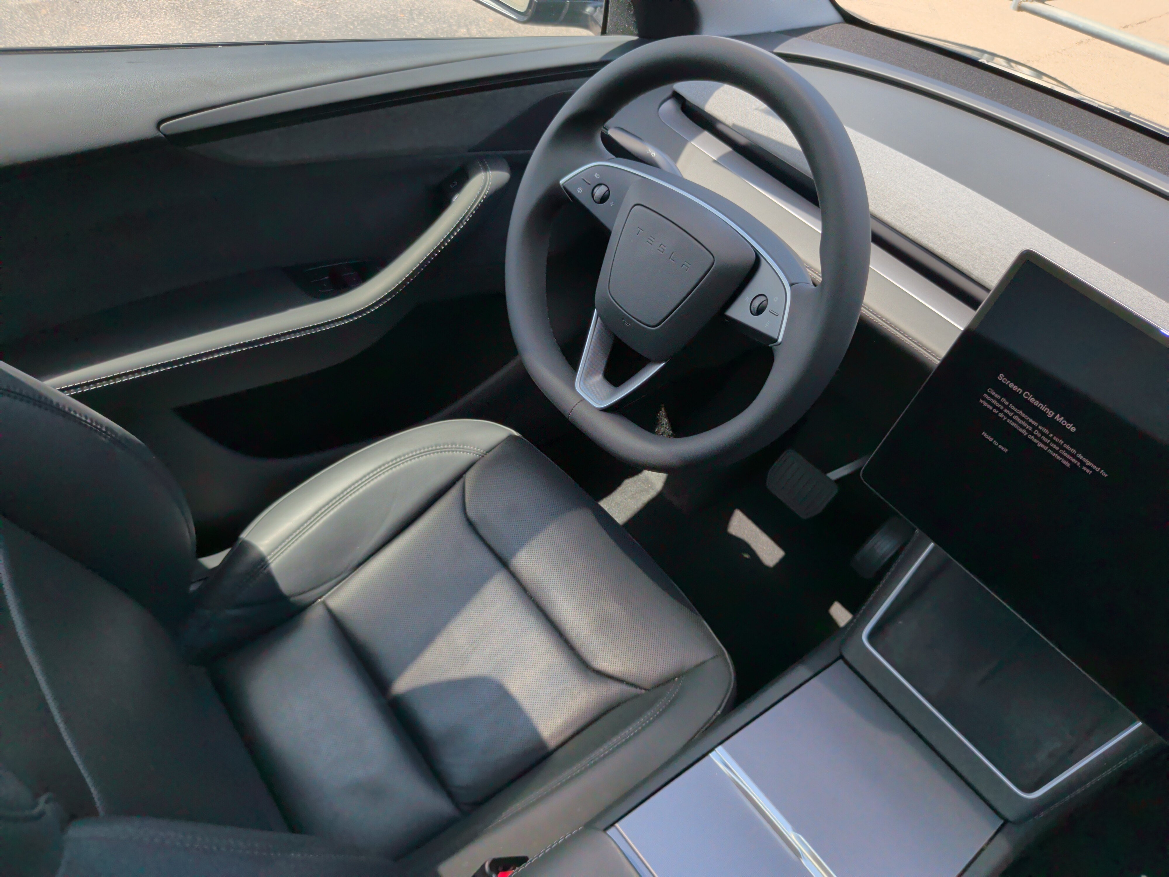 Used 2026 Tesla Model Y AWD image 31