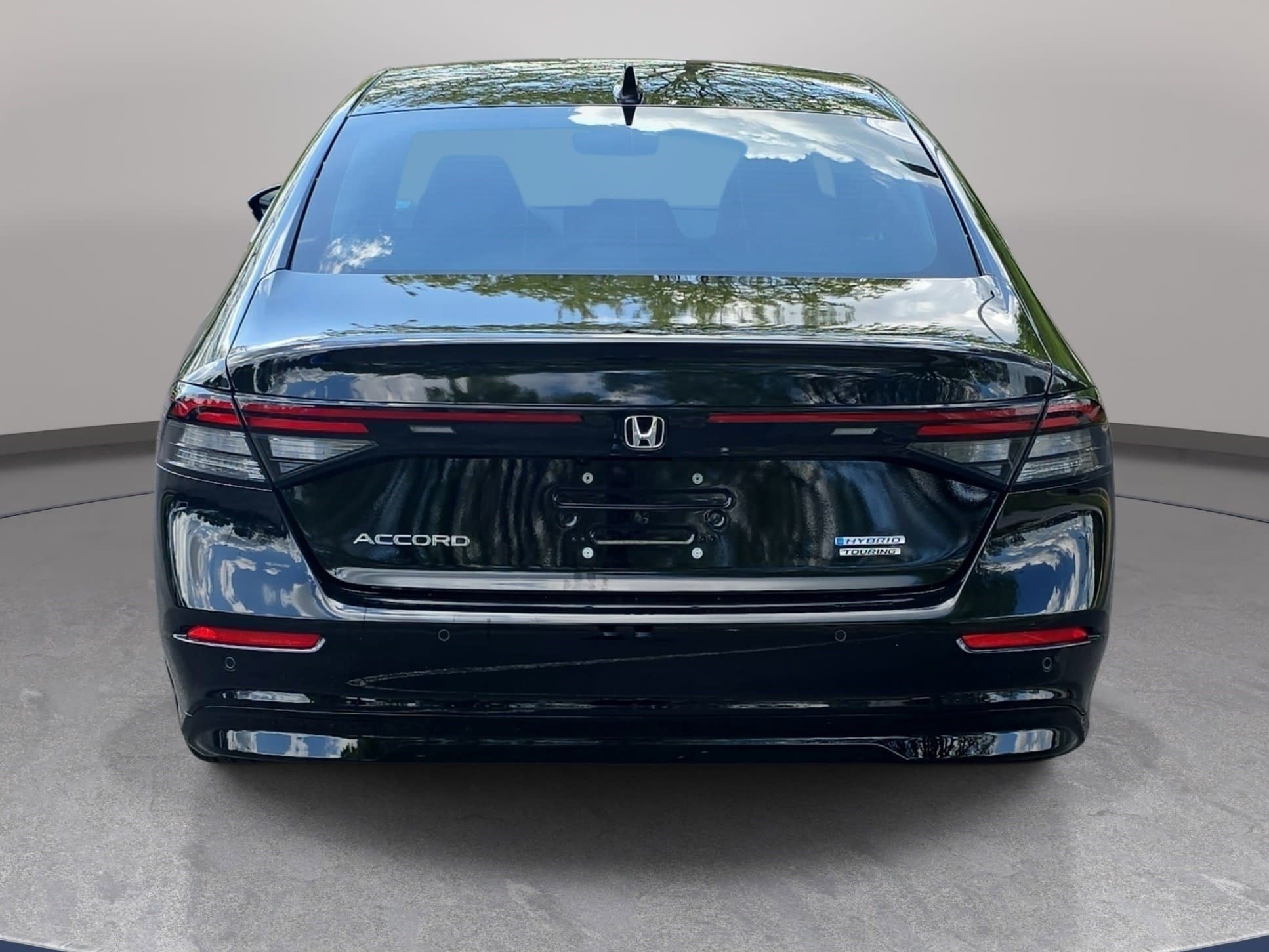 Used 2024 Honda Accord Touring image 6