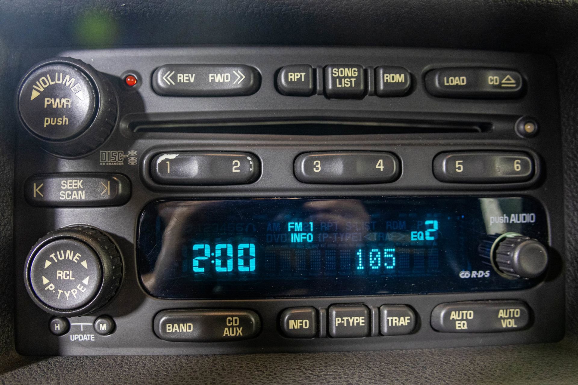 Used 2004 Chevrolet SSR w/ Preferred Equipment Group image 22