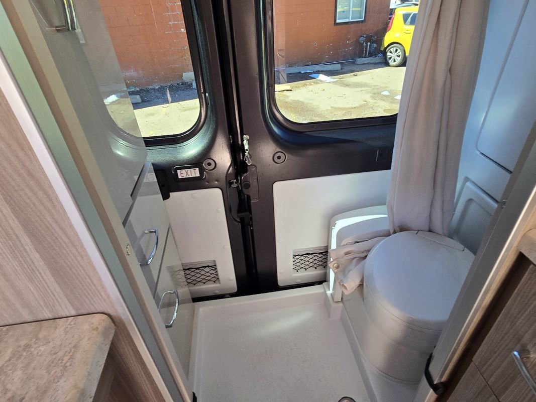 Used 2021 RAM ProMaster 1500 w/ Convenience Group image 31