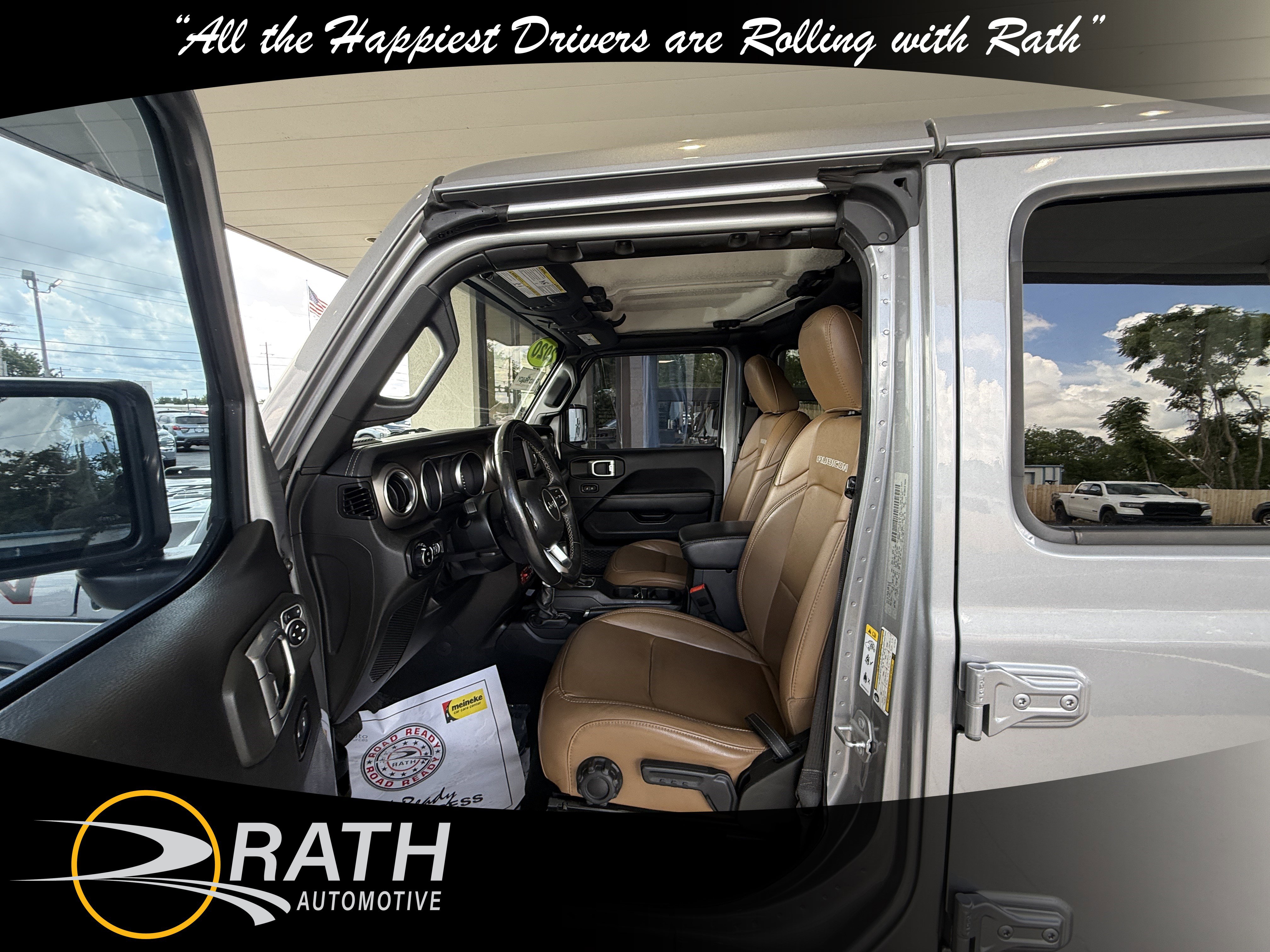 Used 2020 Jeep Gladiator Rubicon w/ Dual Top Group AWD/4WD image 12