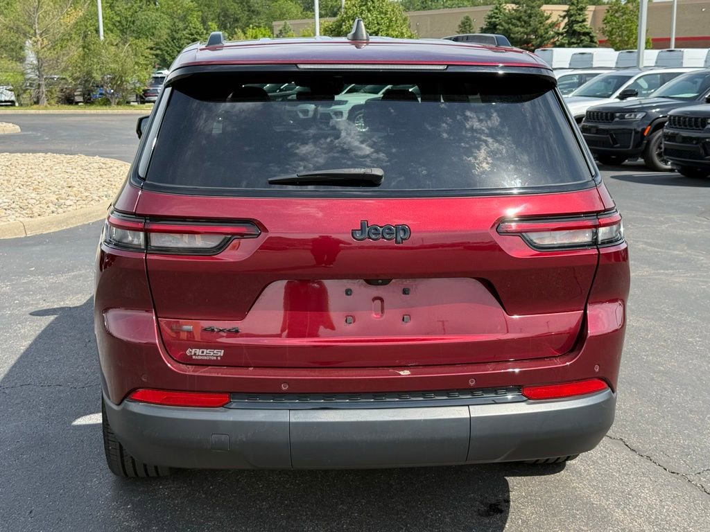 Certified 2023 Jeep Grand Cherokee L Laredo AWD/4WD image 4
