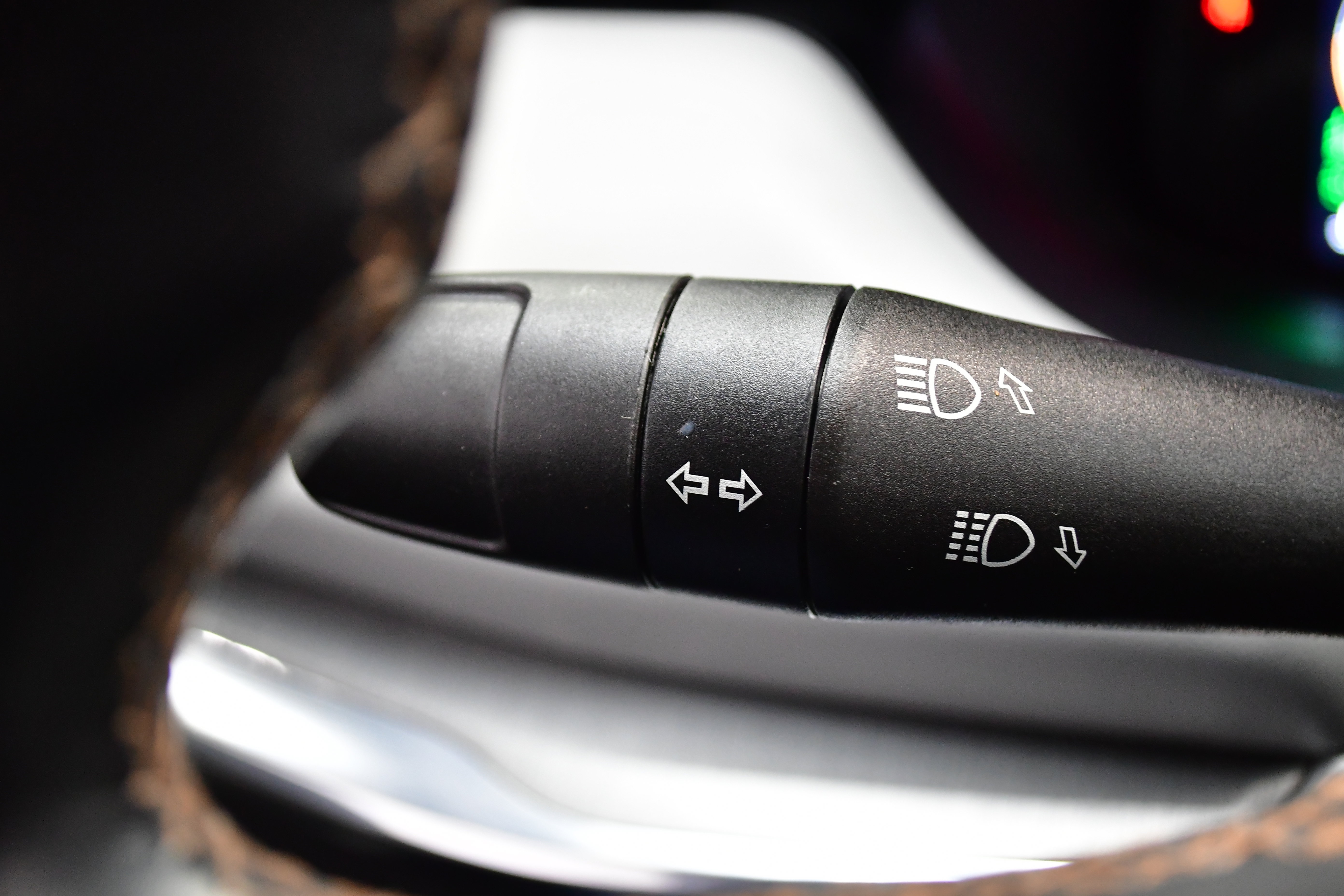 Used 2022 Jeep Compass Limited w/ Elite Group image 31