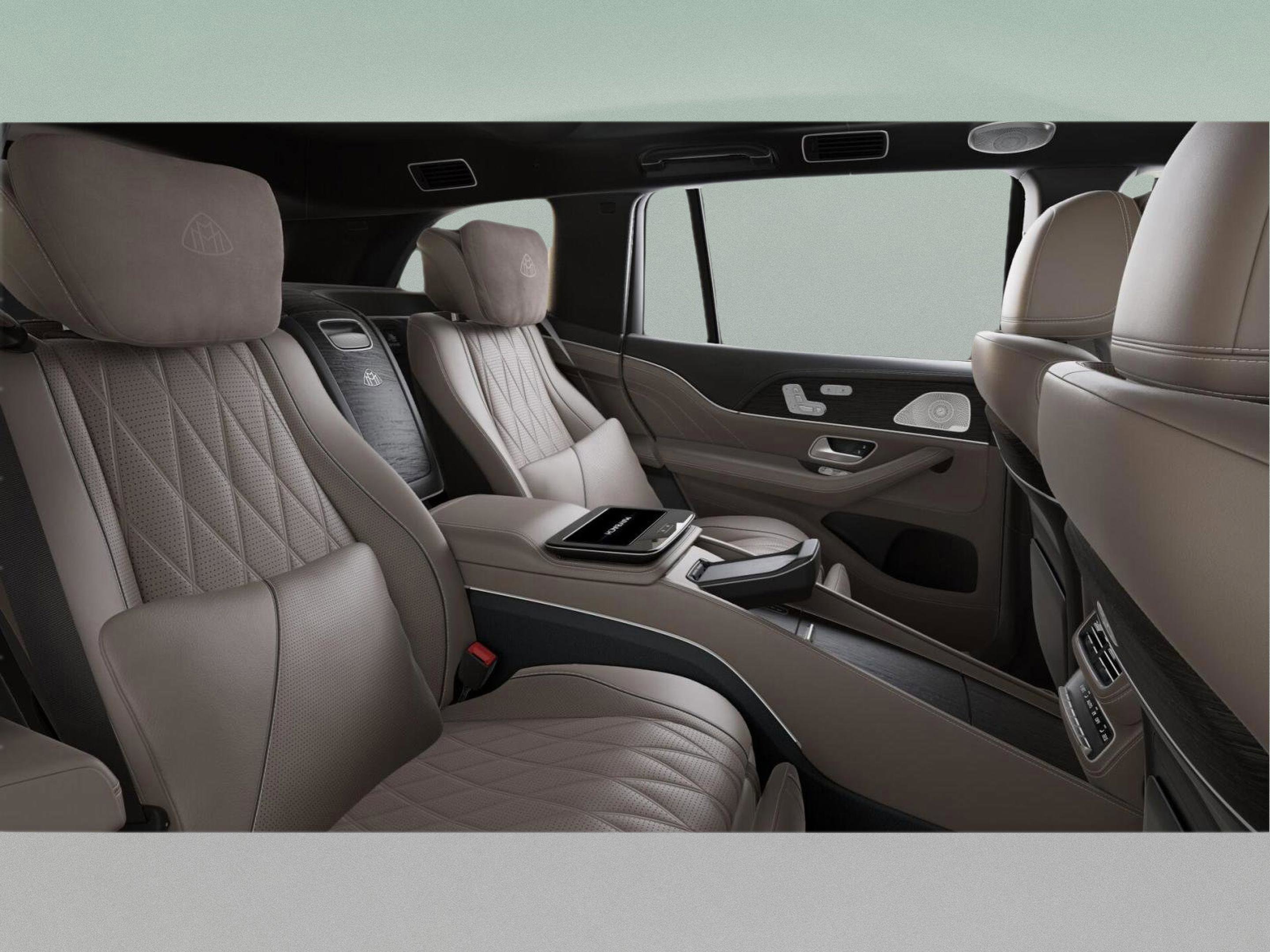 New 2026 Mercedes-Benz Maybach GLS 600 4MATIC image 39