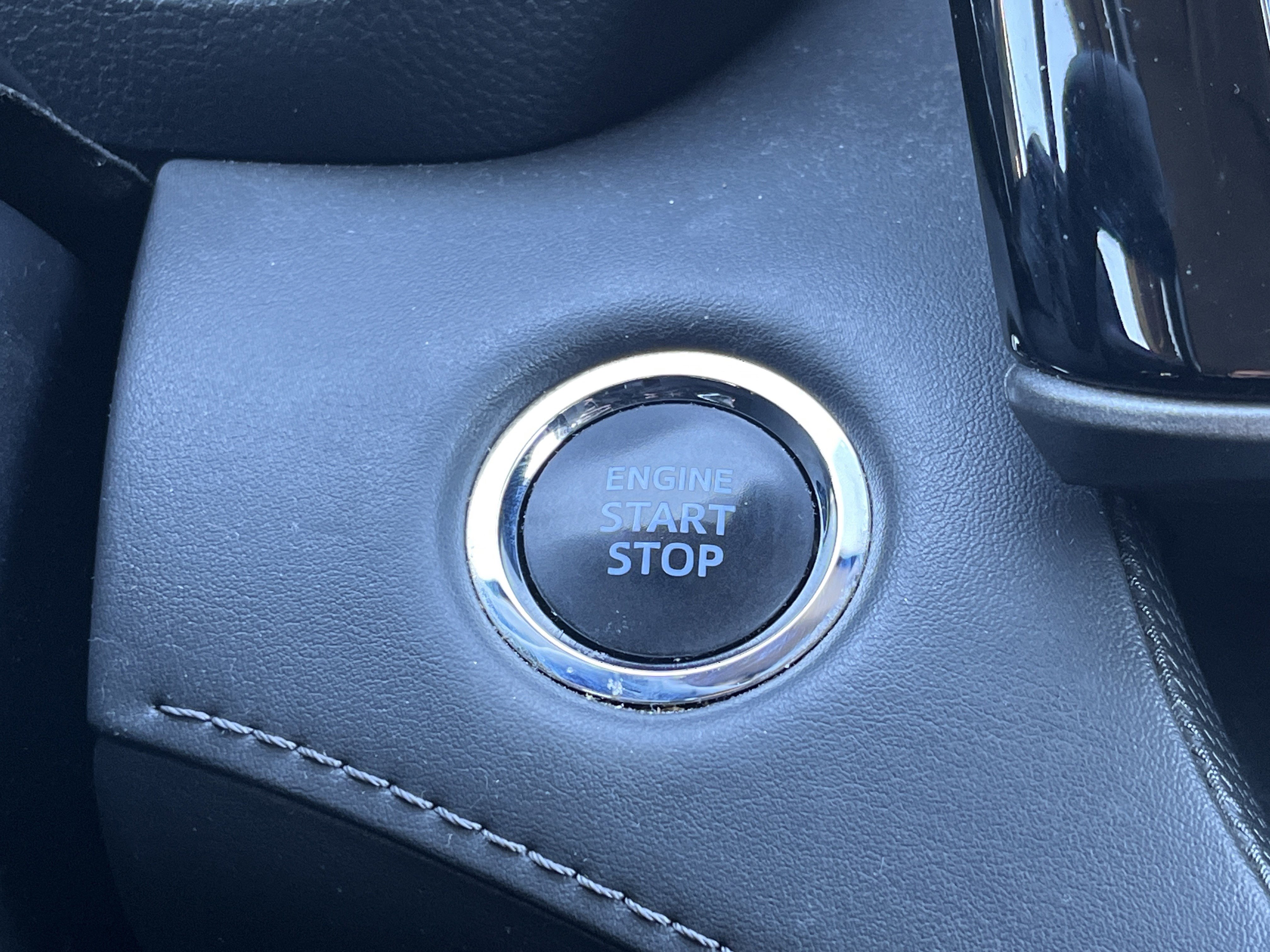 Used 2022 Toyota Highlander LE image 9