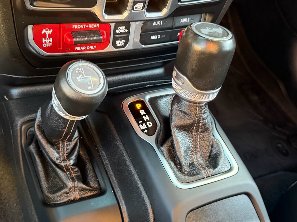 Used 2021 Jeep Wrangler Unlimited Rubicon w/ Dual Top Group AWD/4WD image 27
