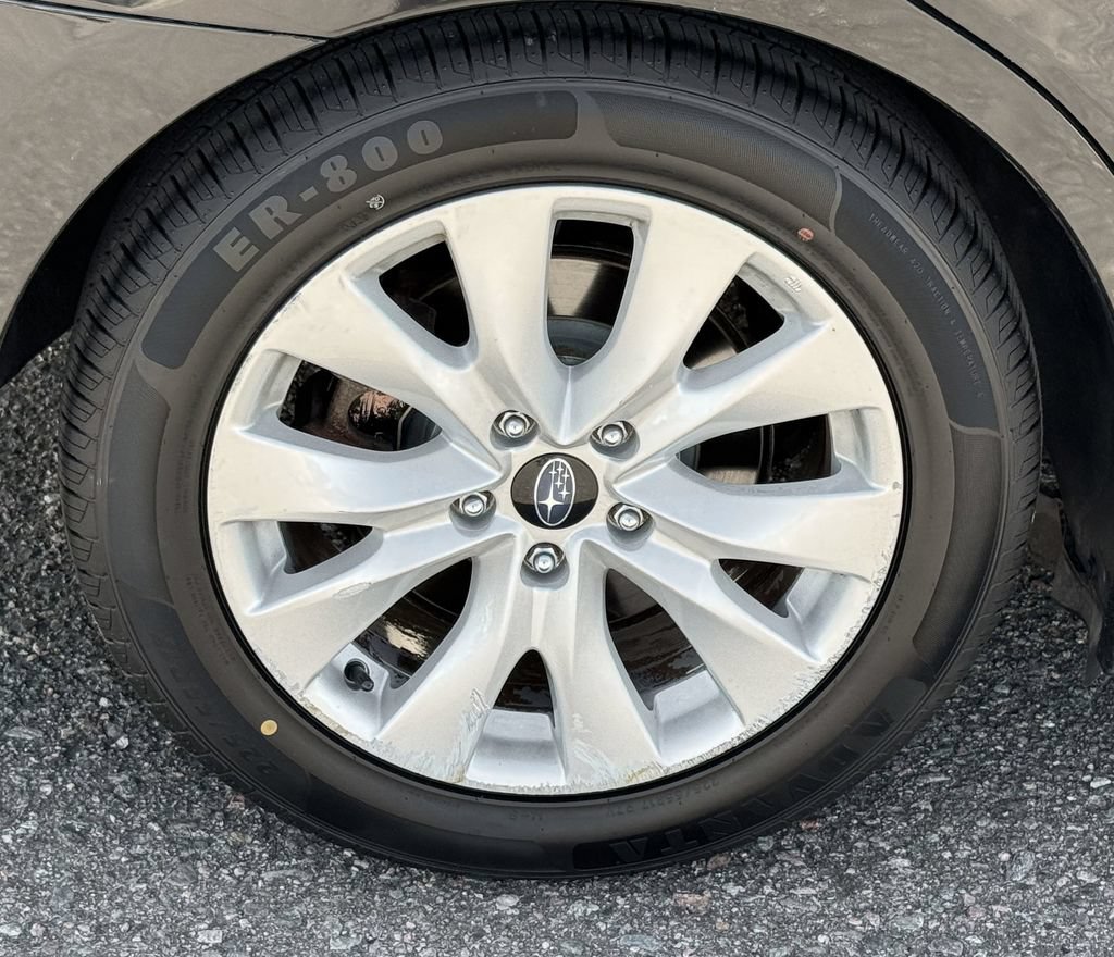 Used 2017 Subaru Legacy 2.5i w/ Alloy Wheel Package AWD/4WD image 10