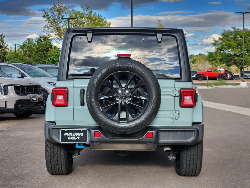 Used 2023 Jeep Wrangler Unlimited Sahara w/ Cold Weather Group AWD/4WD image 6