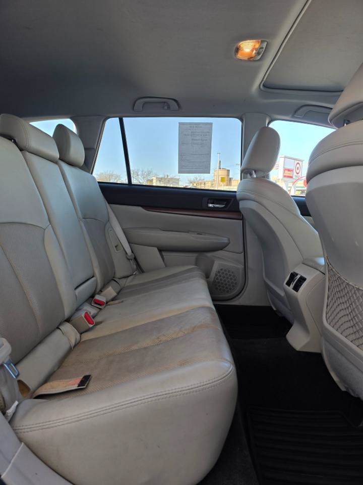 Used 2014 Subaru Outback 2.5i Limited w/ Moonroof Package AWD/4WD image 13