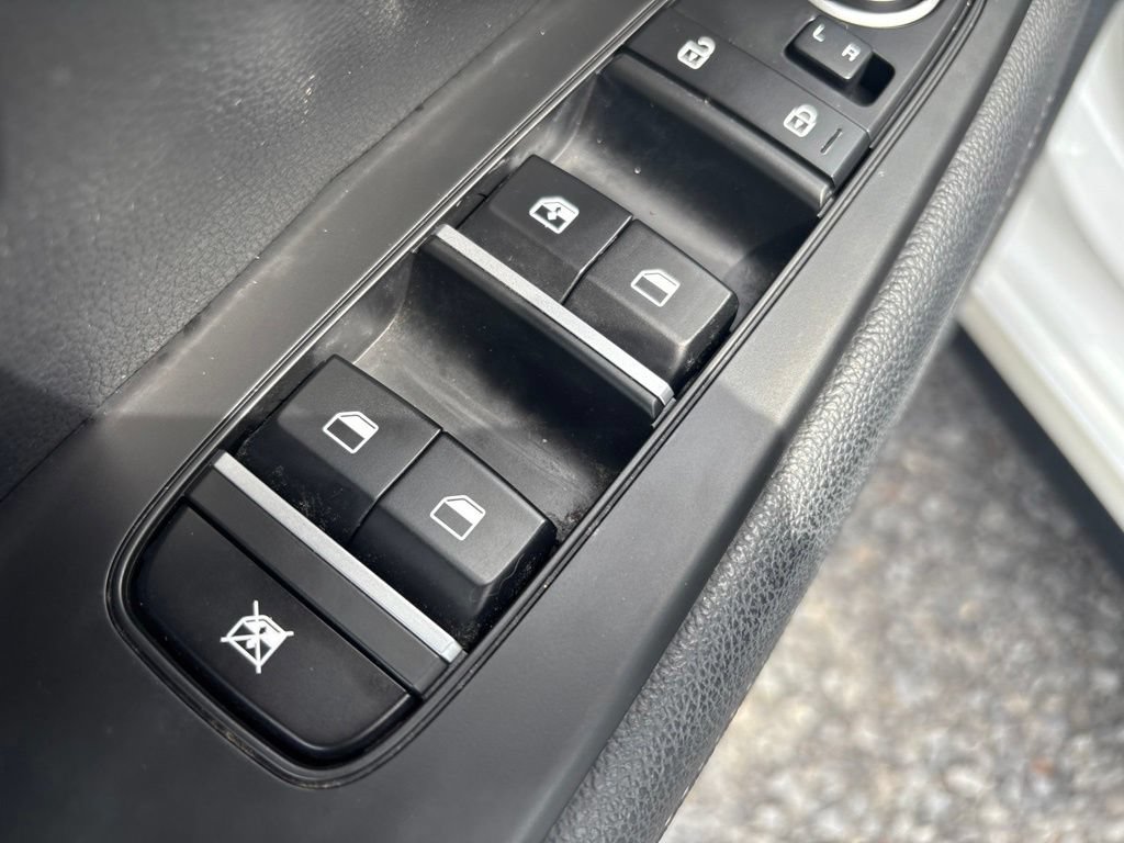 Used 2022 Kia Forte GT-Line w/ GT-Line Premium Package FWD image 18