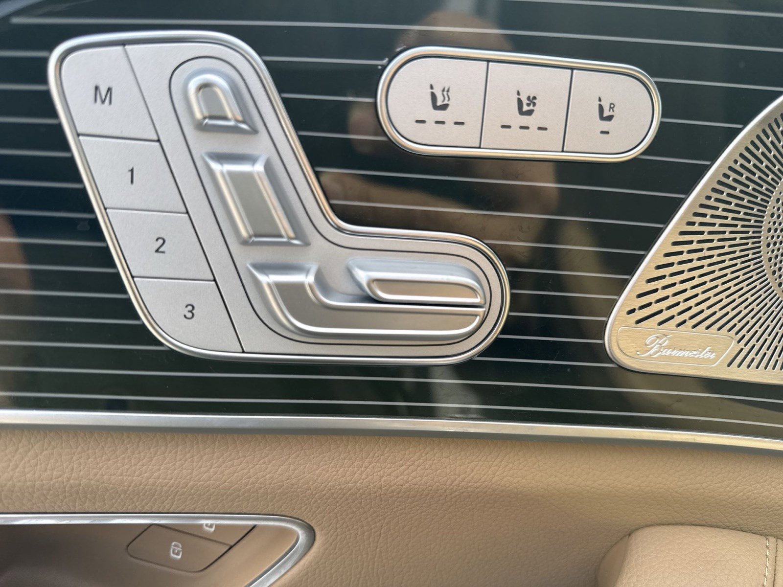 Used 2024 Mercedes-Benz GLS 450 4MATIC image 15