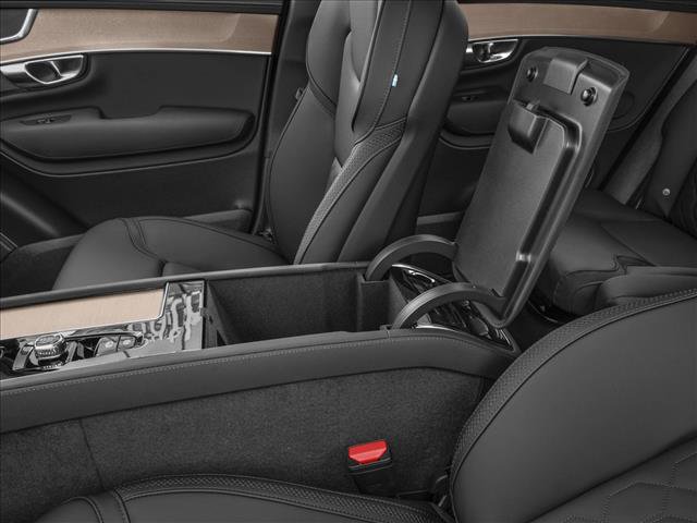 Certified 2026 Volvo XC90 B6 Plus w/ Protection Package Premier image 10