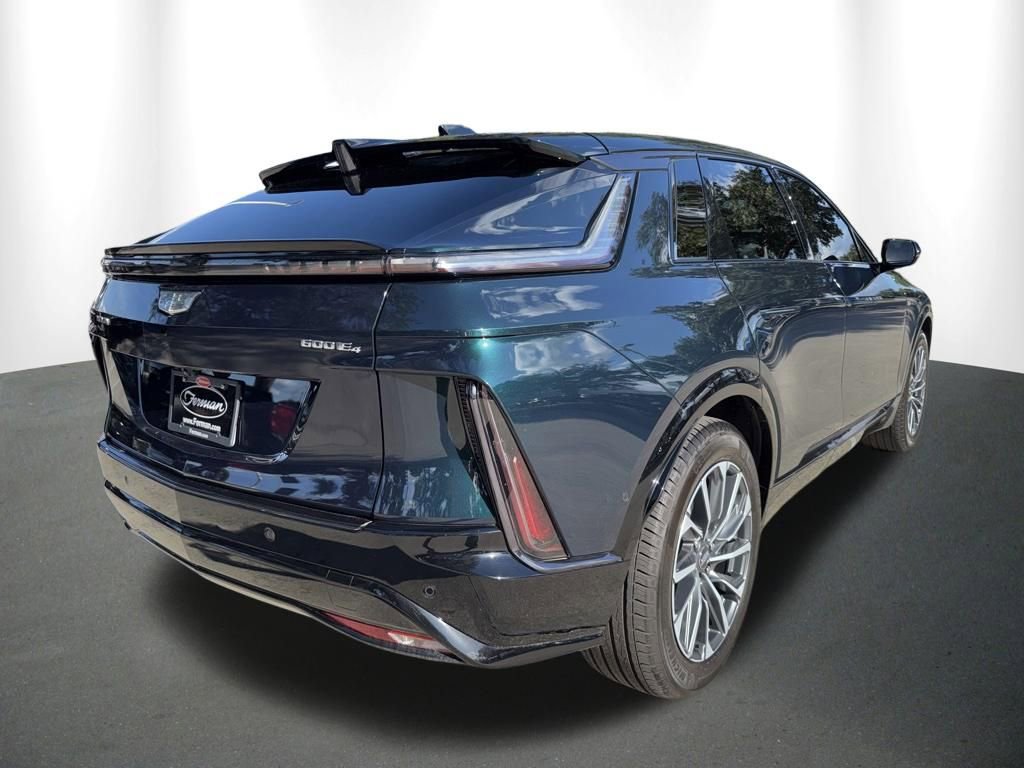 Used 2024 Cadillac Lyriq Sport AWD/4WD image 31