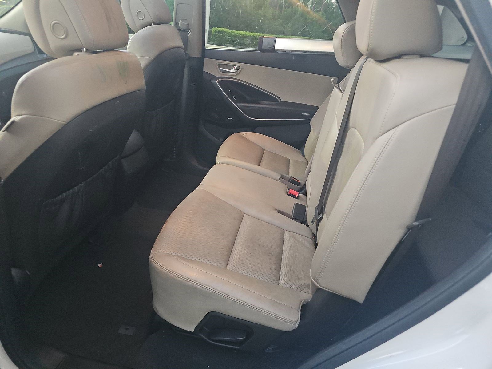 Used 2017 Hyundai Santa Fe SE image 11