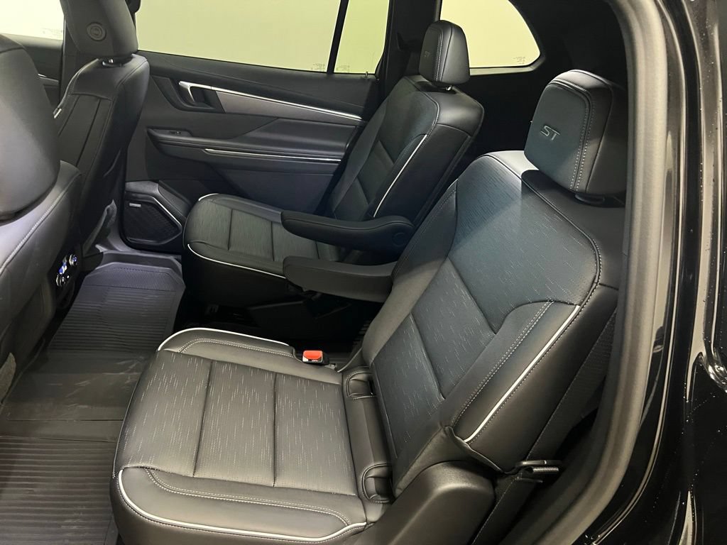 New 2026 Buick Enclave Sport Touring w/ Power Package FWD image 33