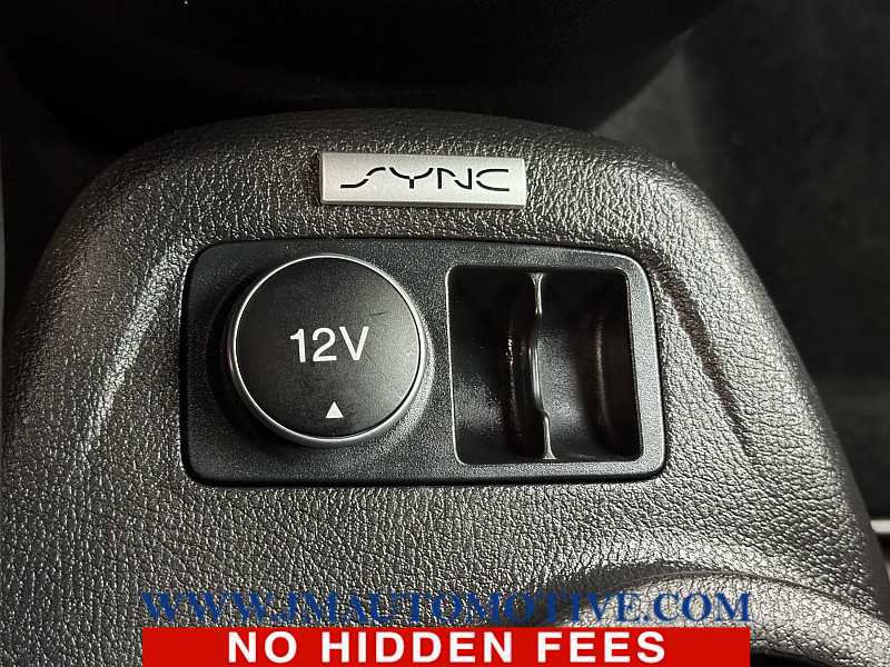 Used 2017 Ford Transit Connect XLT image 33