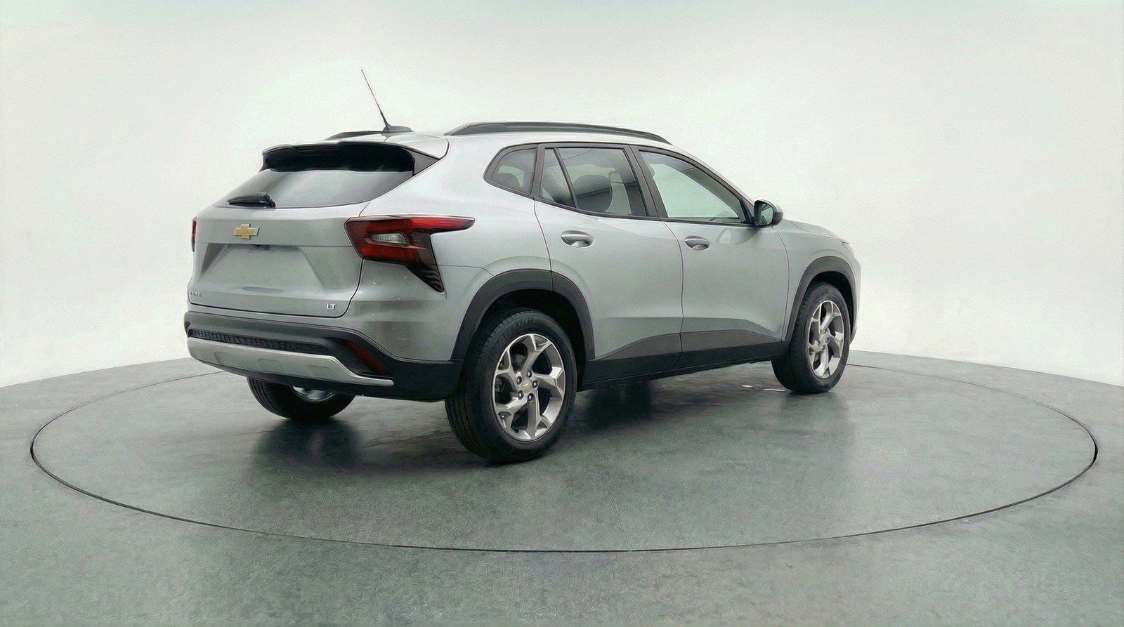 Used 2025 Chevrolet Trax LT image 9