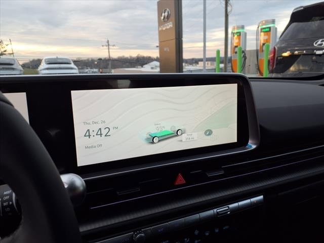 New 2025 Hyundai Ioniq 6 SEL image 11