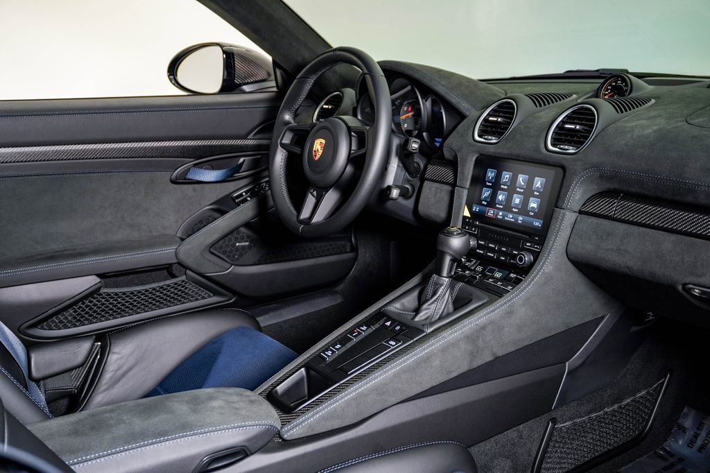 Used 2023 Porsche 718 Cayman GT4 RS RWD image 19