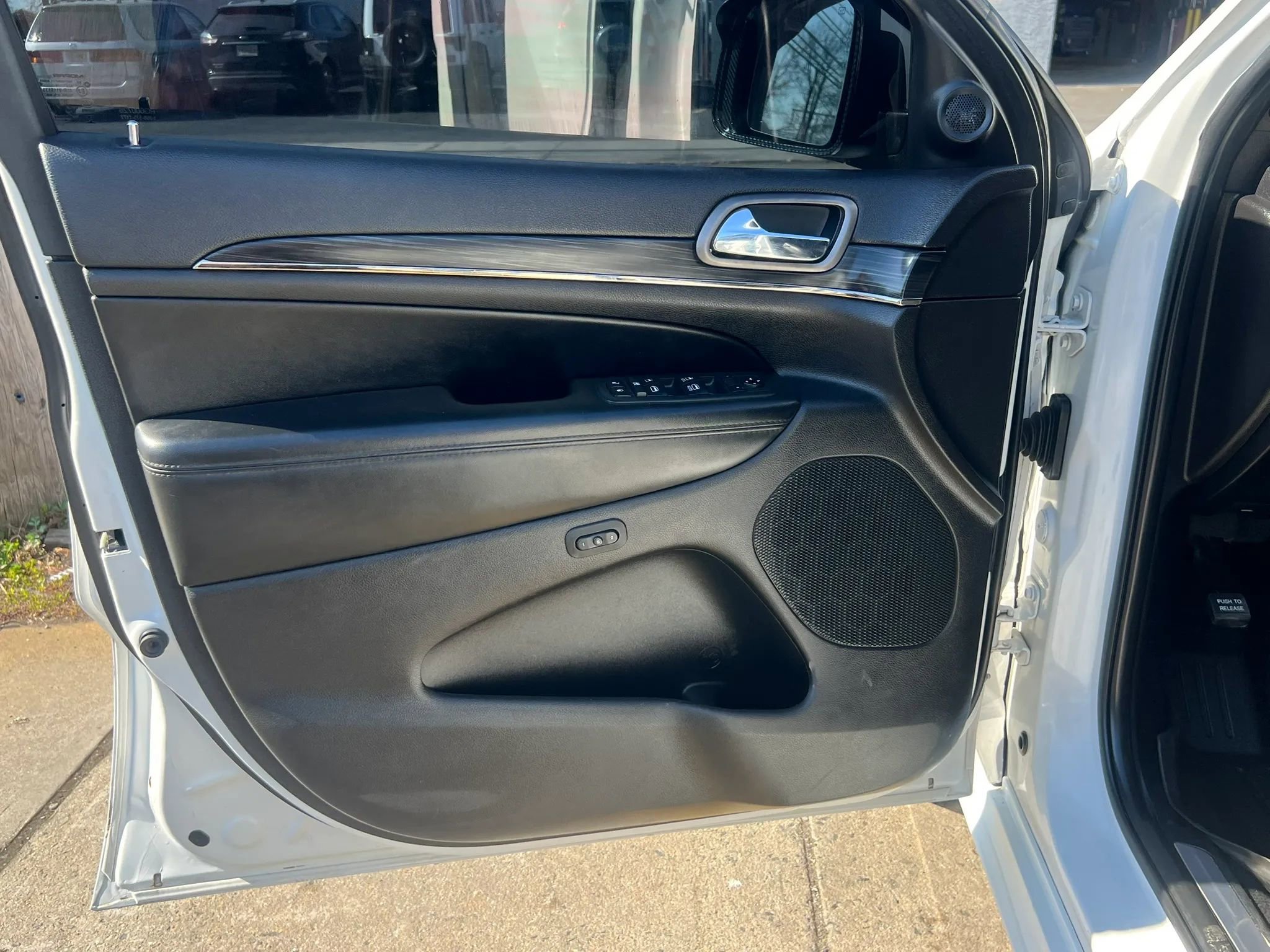 Used 2020 Jeep Grand Cherokee Limited X AWD/4WD image 11