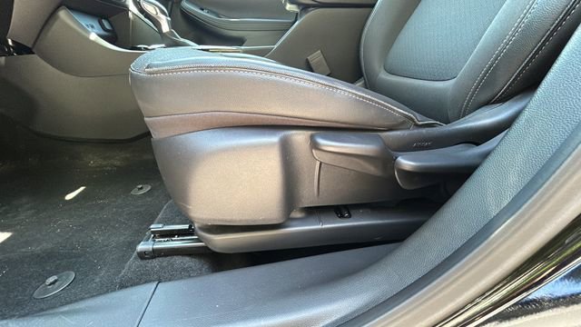 Used 2024 Buick Encore GX Preferred FWD image 12