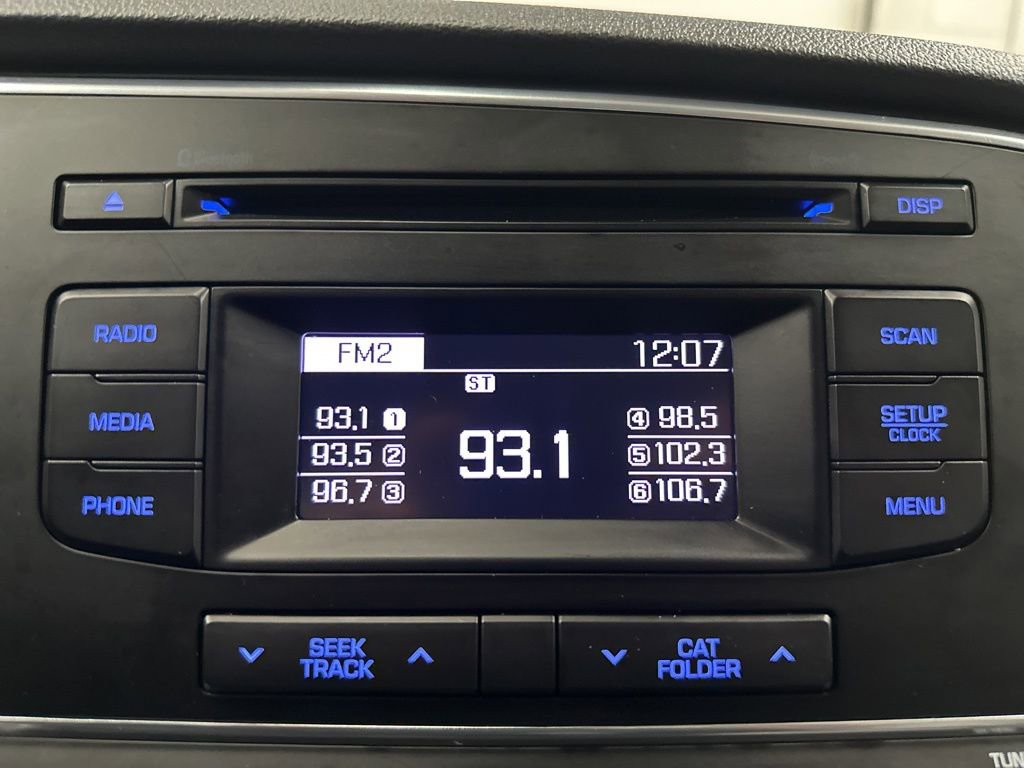Used 2017 Hyundai Elantra SE image 21