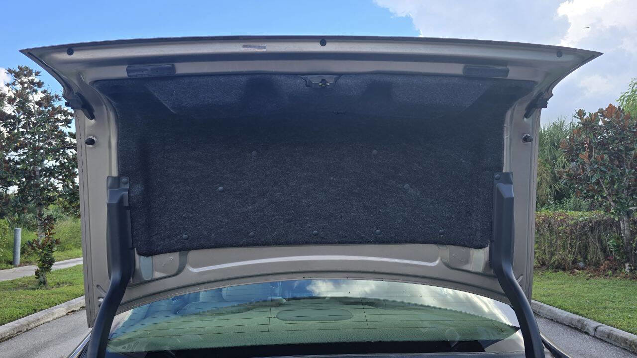 Used 2000 Cadillac De Ville w/ Comfort/Convenience Pkg image 34