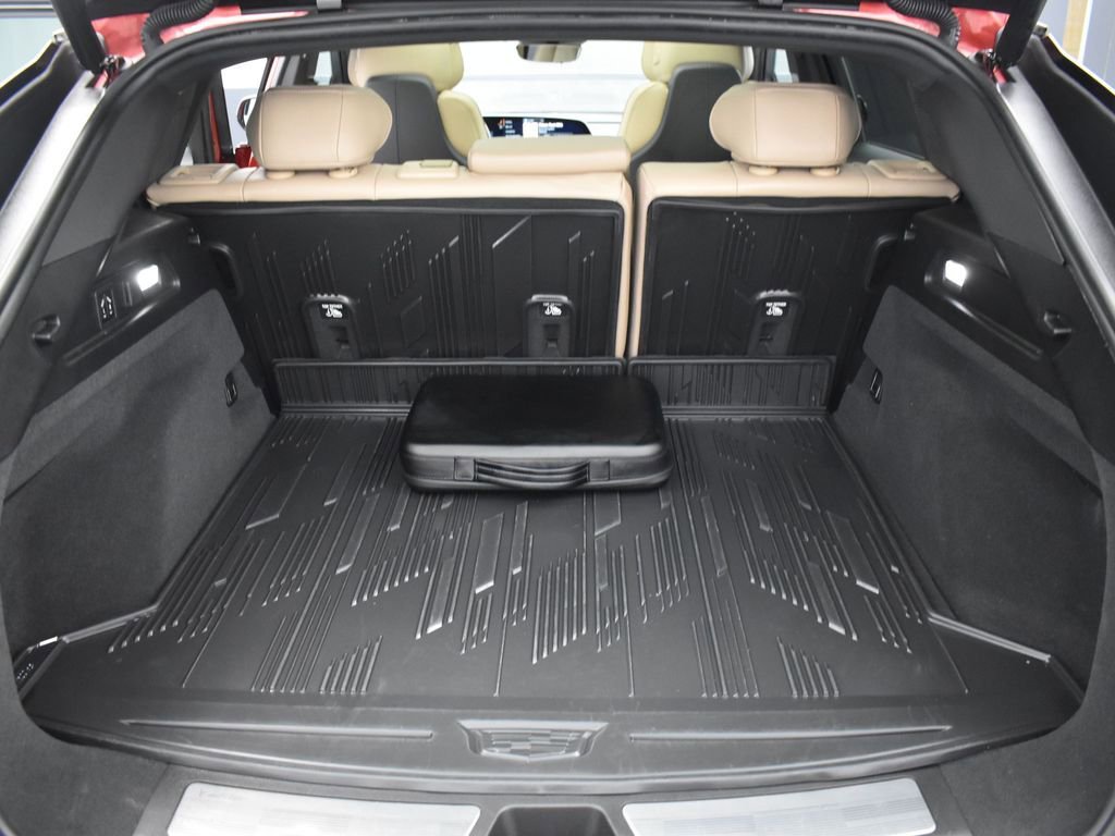 Certified 2024 Cadillac Lyriq Sport w/ Nappa Leather Package image 9