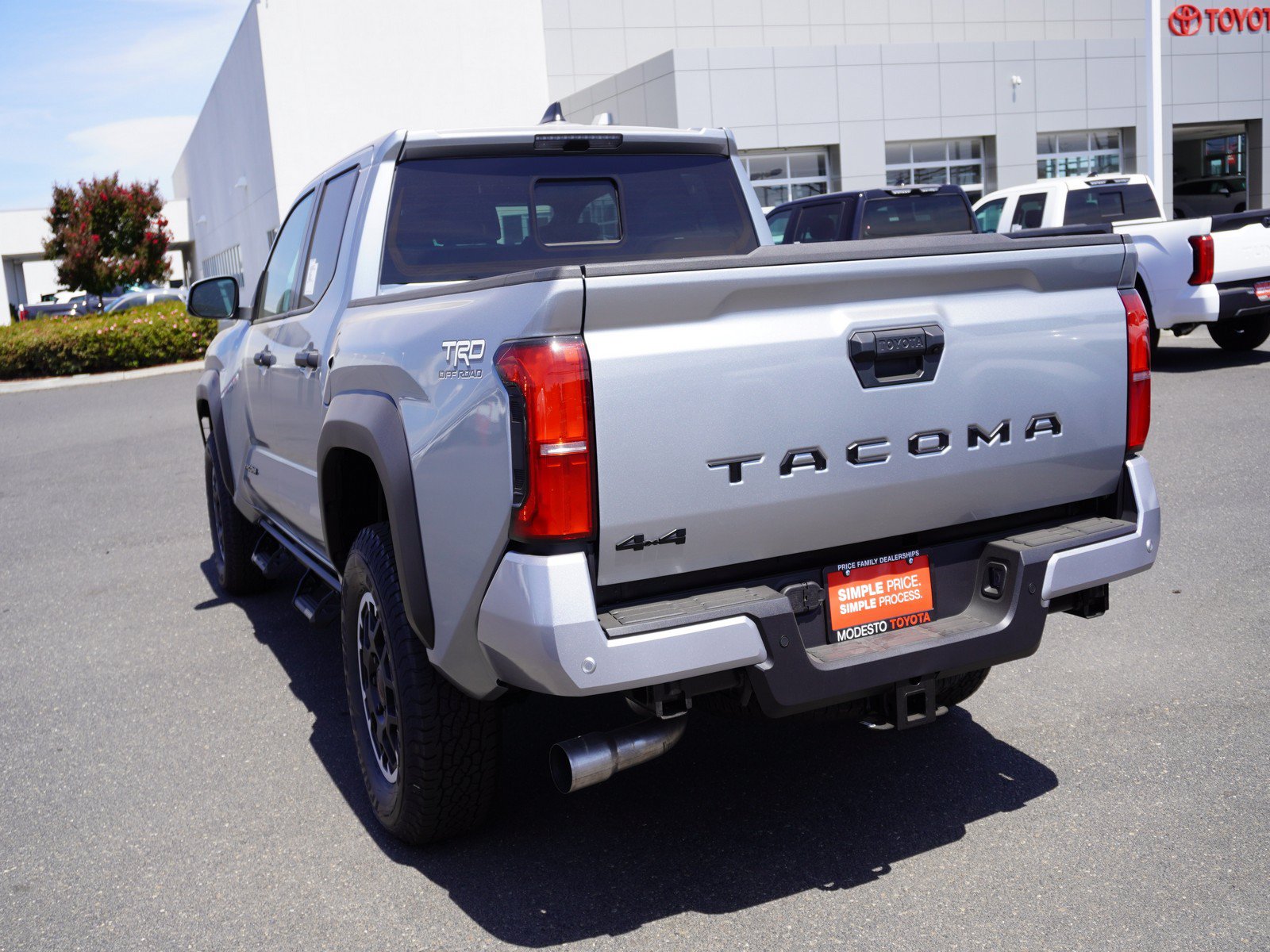 New 2026 Toyota Tacoma TRD Off-Road w/ TRD Off Road Upgrade Package AWD/4WD image 10