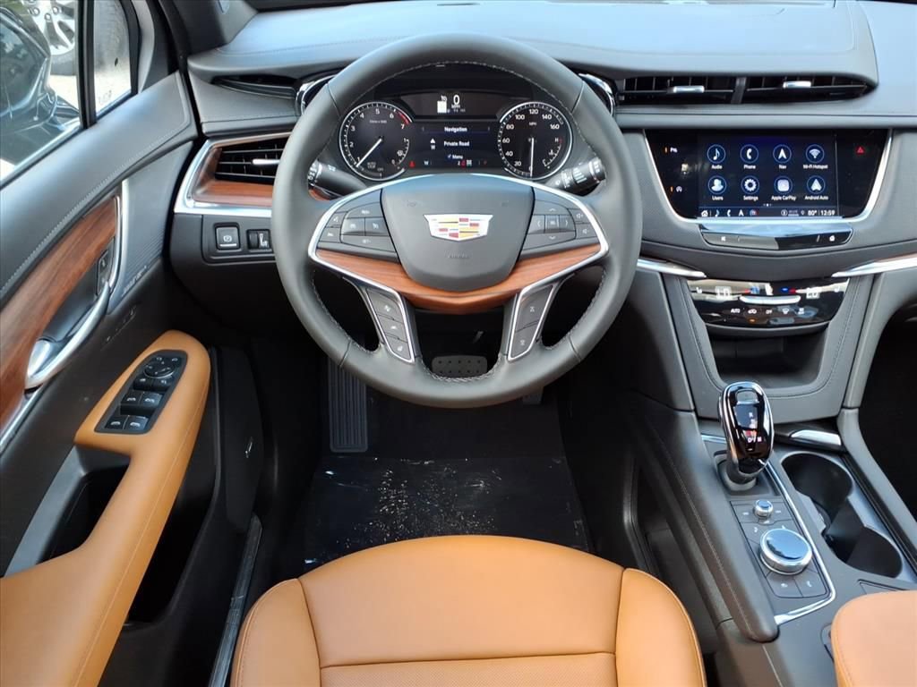 New 2025 Cadillac XT5 Premium Luxury w/ LPO, Floor Liner Package image 10