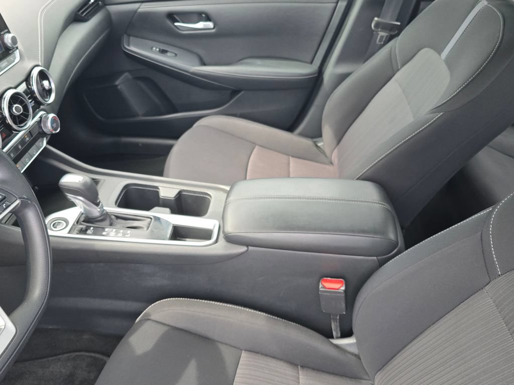 Used 2024 Nissan Sentra SV FWD image 26